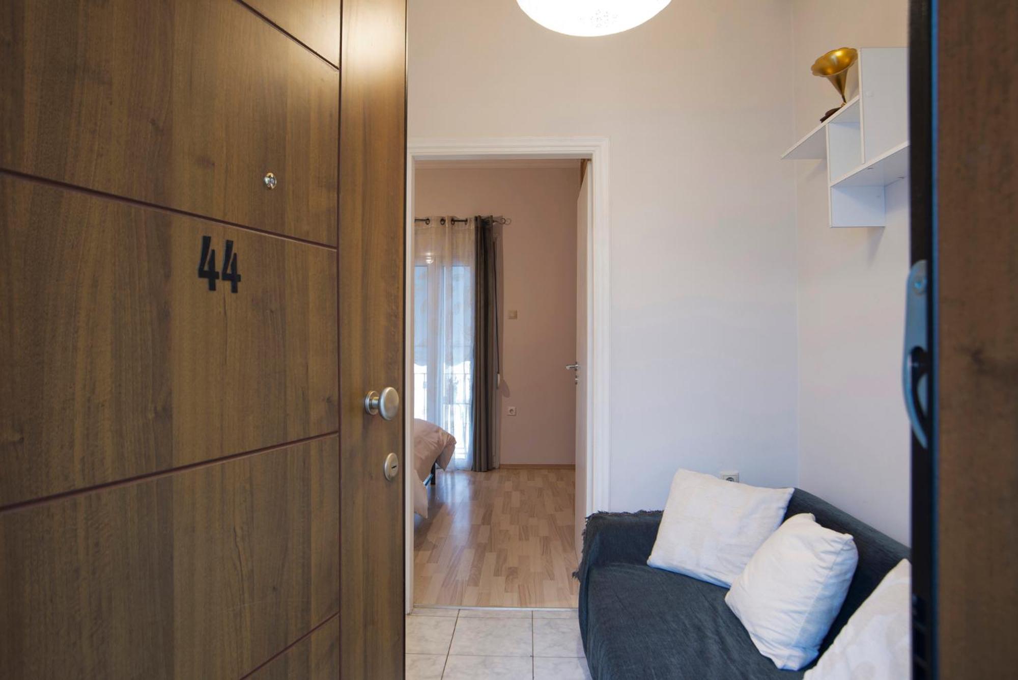 Cozy Studio At Kallithea 아테네 외부 사진